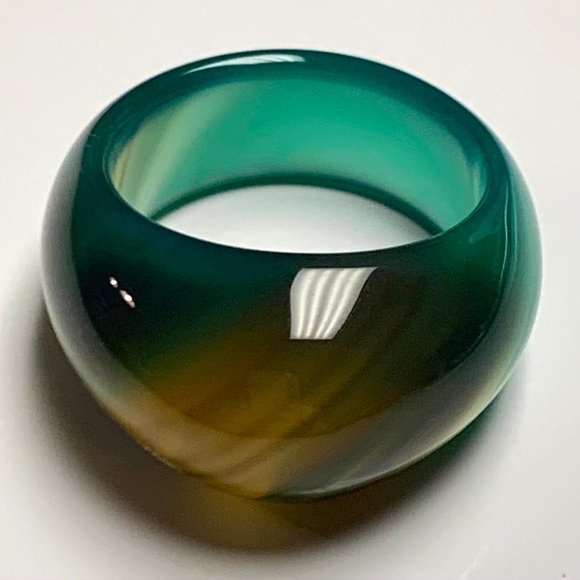 Banded Agate - Brazil Jewelry - Green Banded Agate Carved Dome Ring SZ 9 1/2